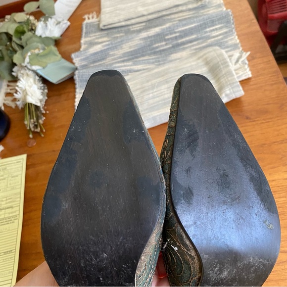 Donna Segreta Denim Kitten Heel - Picture 5 of 5